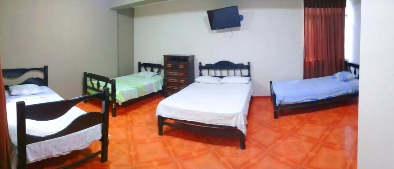 Hospedaje Residencial Santa Ines Trujillo Extérieur photo